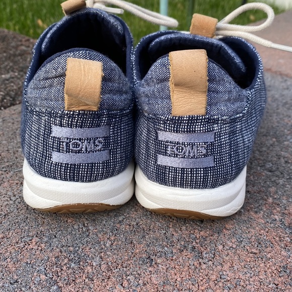 Toms Sneakers - Picture 3 of 5